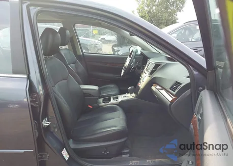 2013 Subaru Legacy 2.5I Limited из США, поврежденный, VIN 4S3BMBP6XD3009005